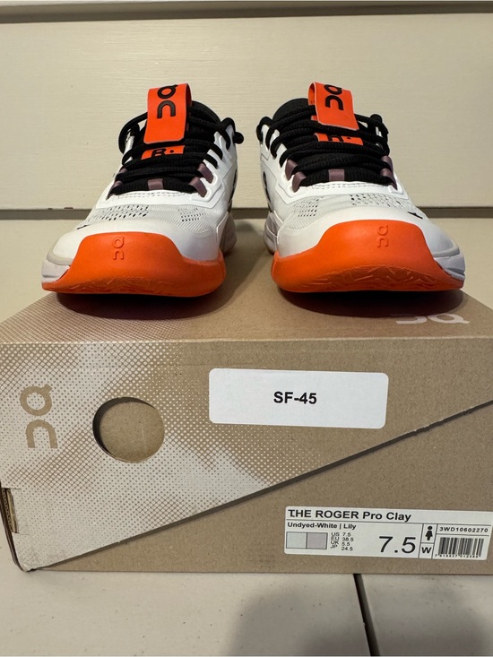 On Clouds Shoes - On Running Running The Roger Pro Clay women Shoes - White & Orange